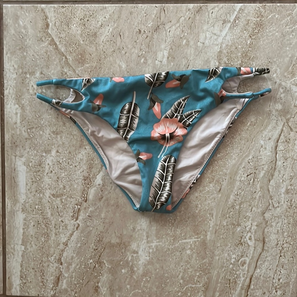 RVCA small bikini